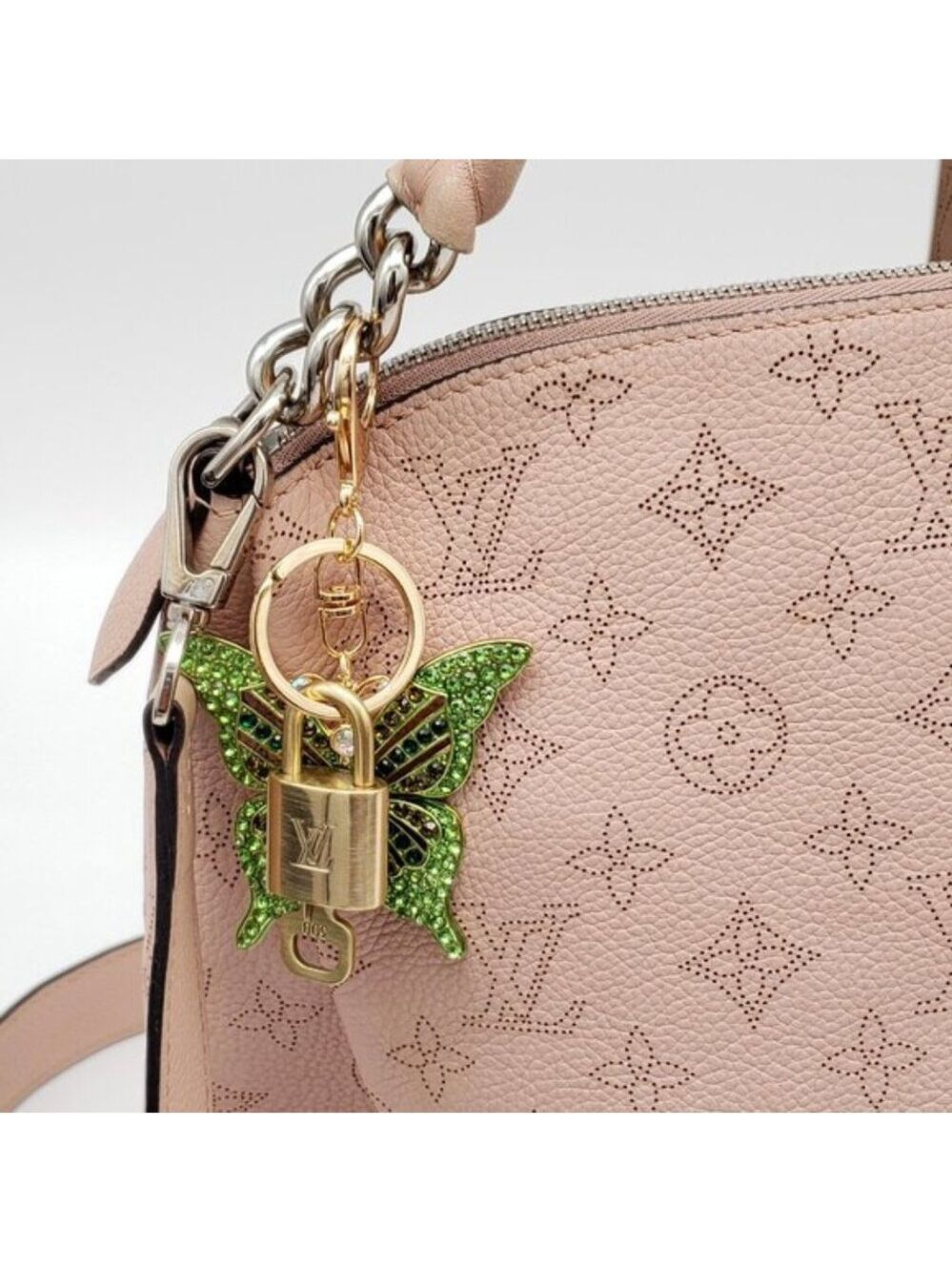 Authentic Louis Vuitton Gold Padlock & Key🔒 w/ Unbranded Butterfly Keychain - Picture 5 of 9